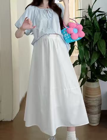 Maternity Two-Piece Set: French-Style Gentle Puff-Sleeve Summer Top & White Skirt