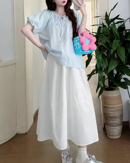 Maternity Two-Piece Set: French-Style Gentle Puff-Sleeve Summer Top & White Skirt